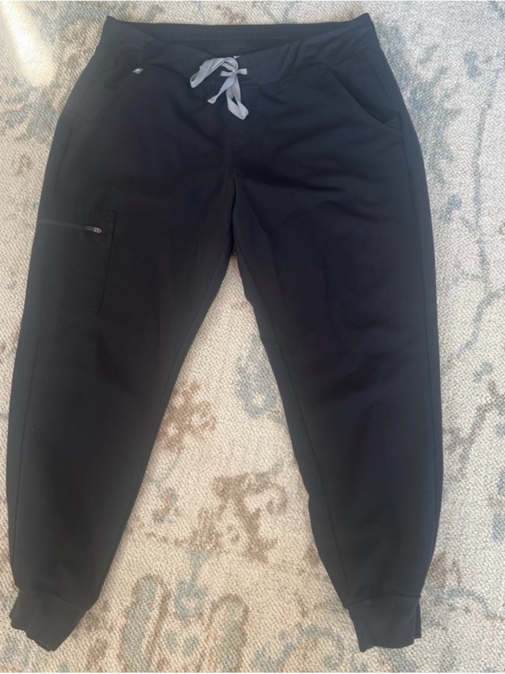 Figs Zamora Women's Black Scrub Pant - Picture 2 of 4